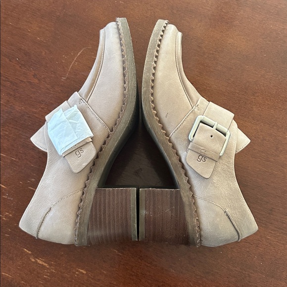 GENTLE SOULS Kenneth Cole Bestie heeled loafer tan leather Womens Size 11 - Picture 5 of 8